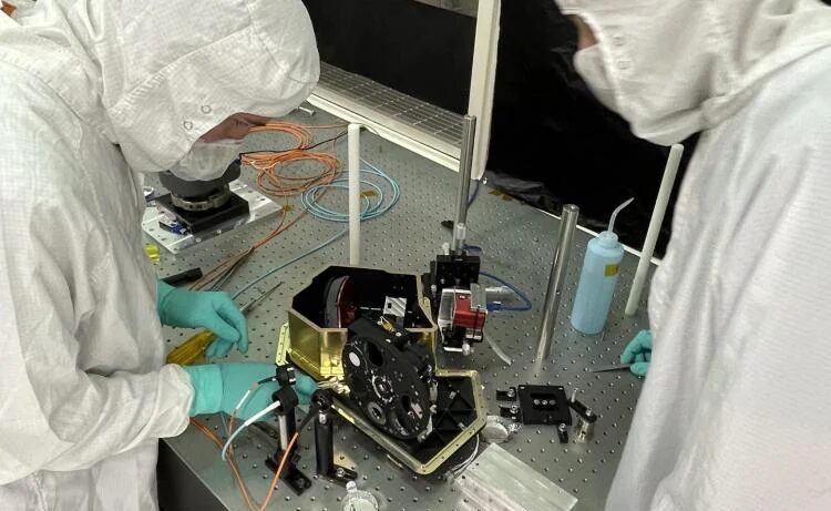 Engineers at LASP work on the sensor for the CLARREO Pathfinder mission. (Credit: LASP)